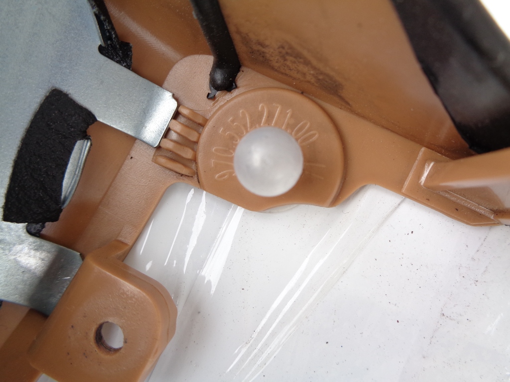 фото №8, Porsche оригинальный номер 97055252500