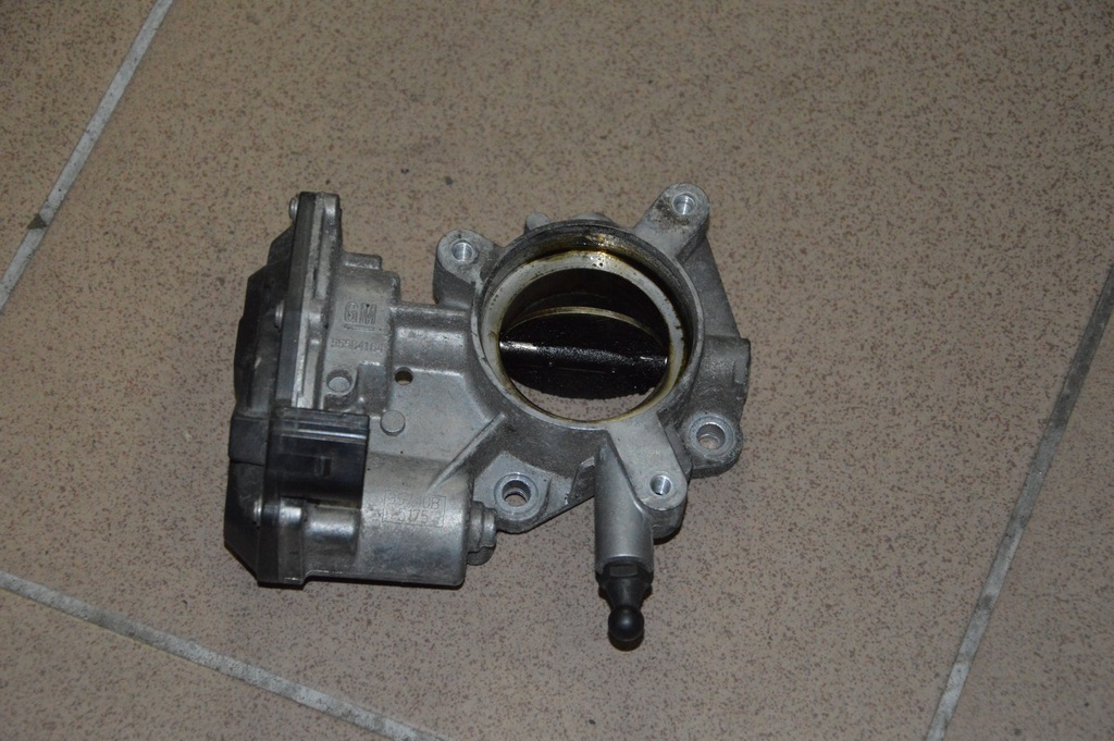 фото №1, Дроссельная заслонка opel insignia 55564164