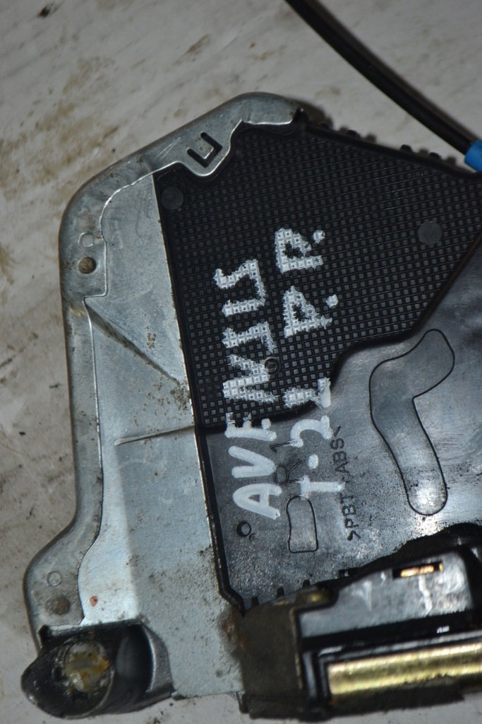 фото №3, Замок двері передній перед правий toyota avensis t22