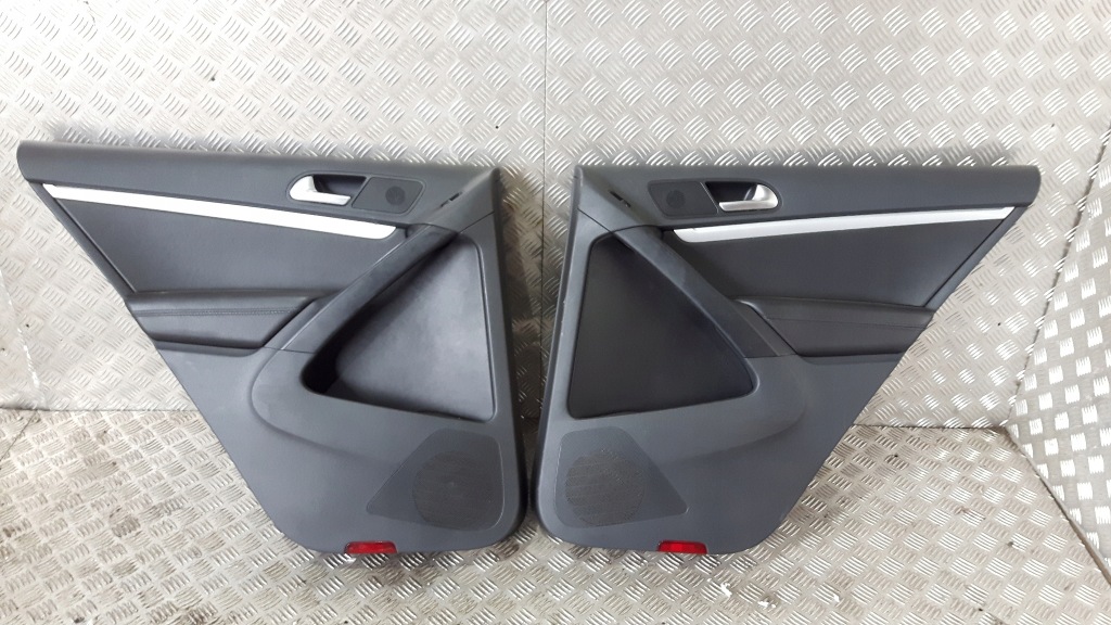 фото №1, Vw tiguan 5n0 обивка дверь задняя обшивки