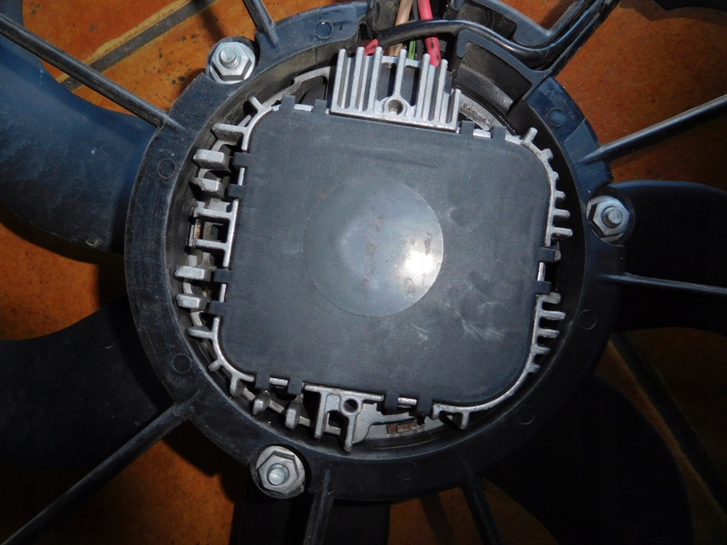 фото №7, Вентилятор корпус leon ii vw 1k0121207t