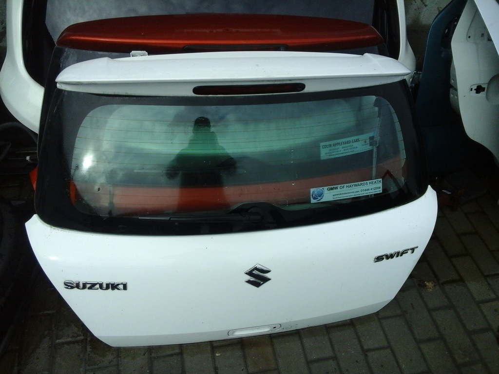 фото №1, Suzuki swift mk6 крышка багажника задняя идеальное состояние комплект спойлер