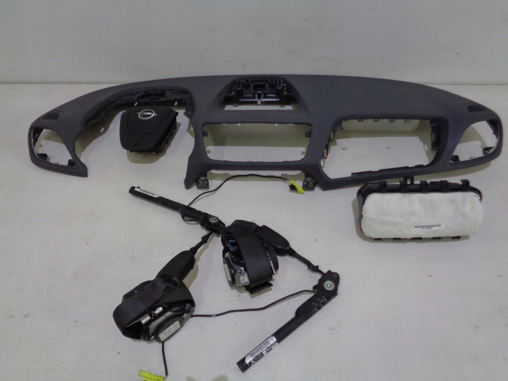 фото №1, Opel mokka приборная панель консоль подушка безопасности ремни