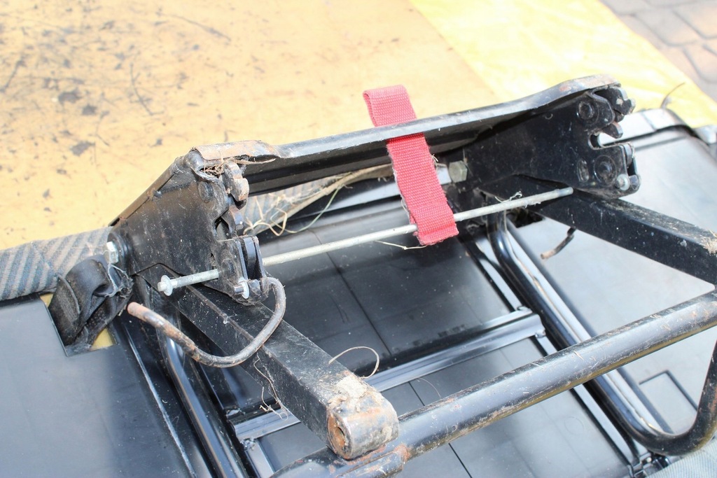 фото №15, Сиденья заднее сиденье задняя trzeci ряд подлокотники pas volkswagen t4