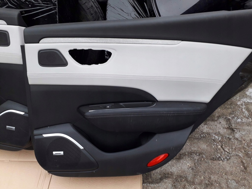 фото №2, Оббивка обшивка двері задня renault talisman sedan