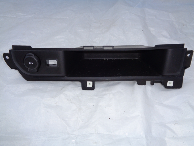 фото №1, Jumpy expert proace 17-полка разъём 12v