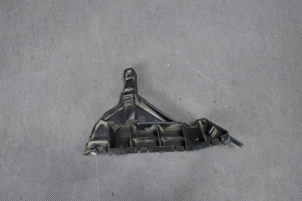 фото №15, Audi ttrs 8s направляющая бампера задняя правый 8s0807572