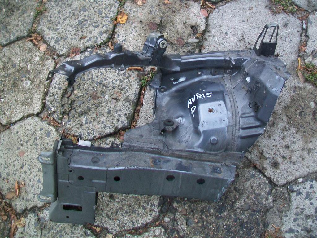 фото №1, Toyota auris 07-12 підкрилок правий панель фари